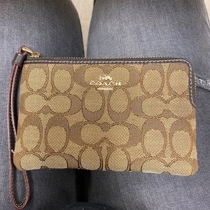 COACH NEW YORK KHAKI BROWN LOGO LADIES WOMENS PURSE WALLET